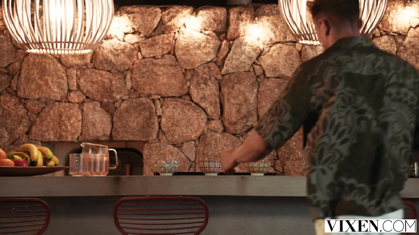 Vixen Polly Yangs And Era Queen Bratty College Girls Have Naughty Threesome XXX